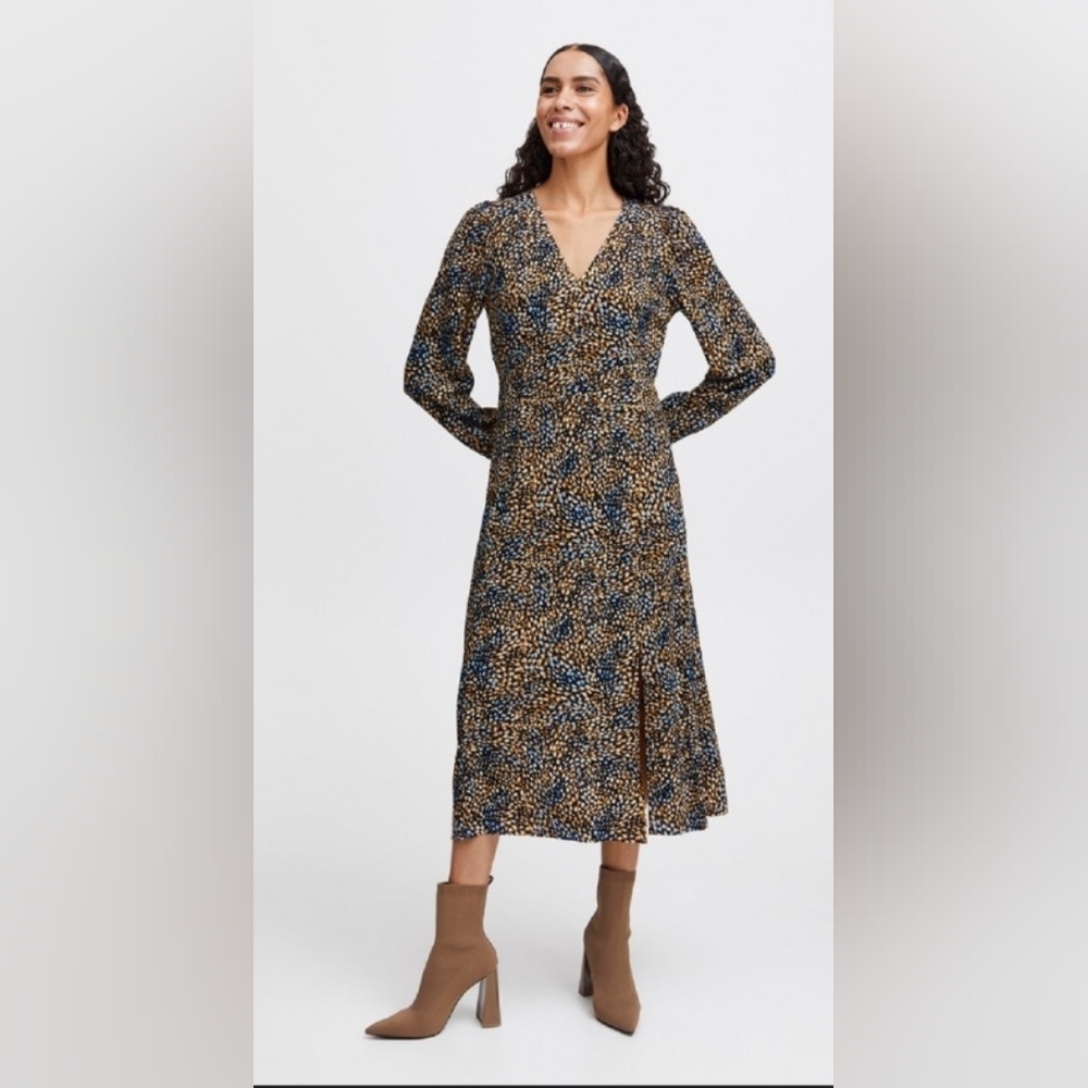 B.Young Byjosa Leopard Print V Neck Midi Dress